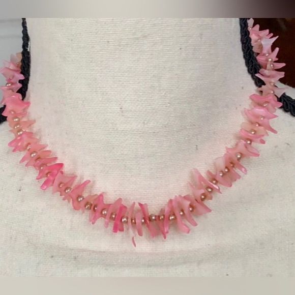 Pink 13-15” necklace - Picture 5 of 9